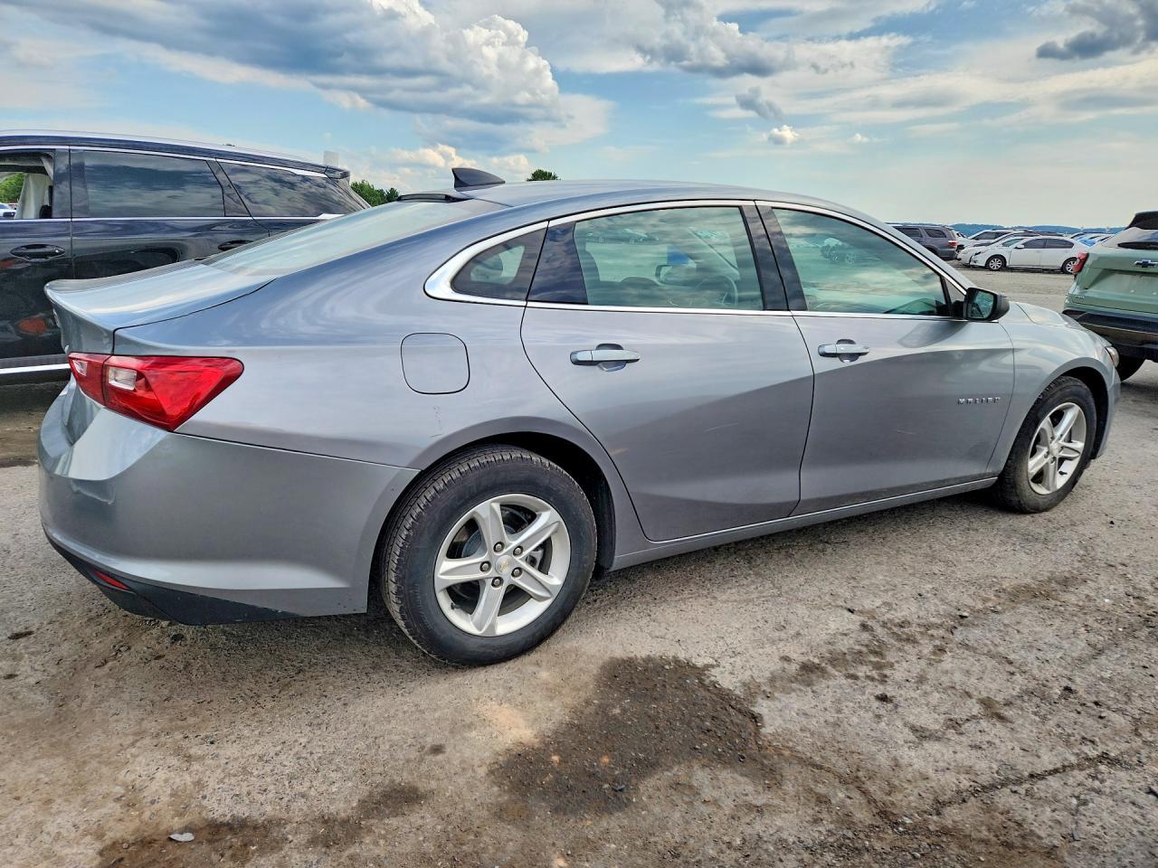 2024 Chevrolet Malibu Ls - Image 3