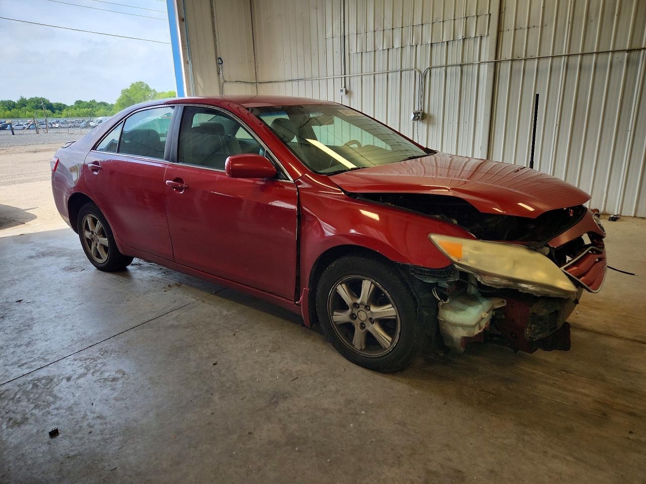 2010 Toyota Camry Le - Фото 4