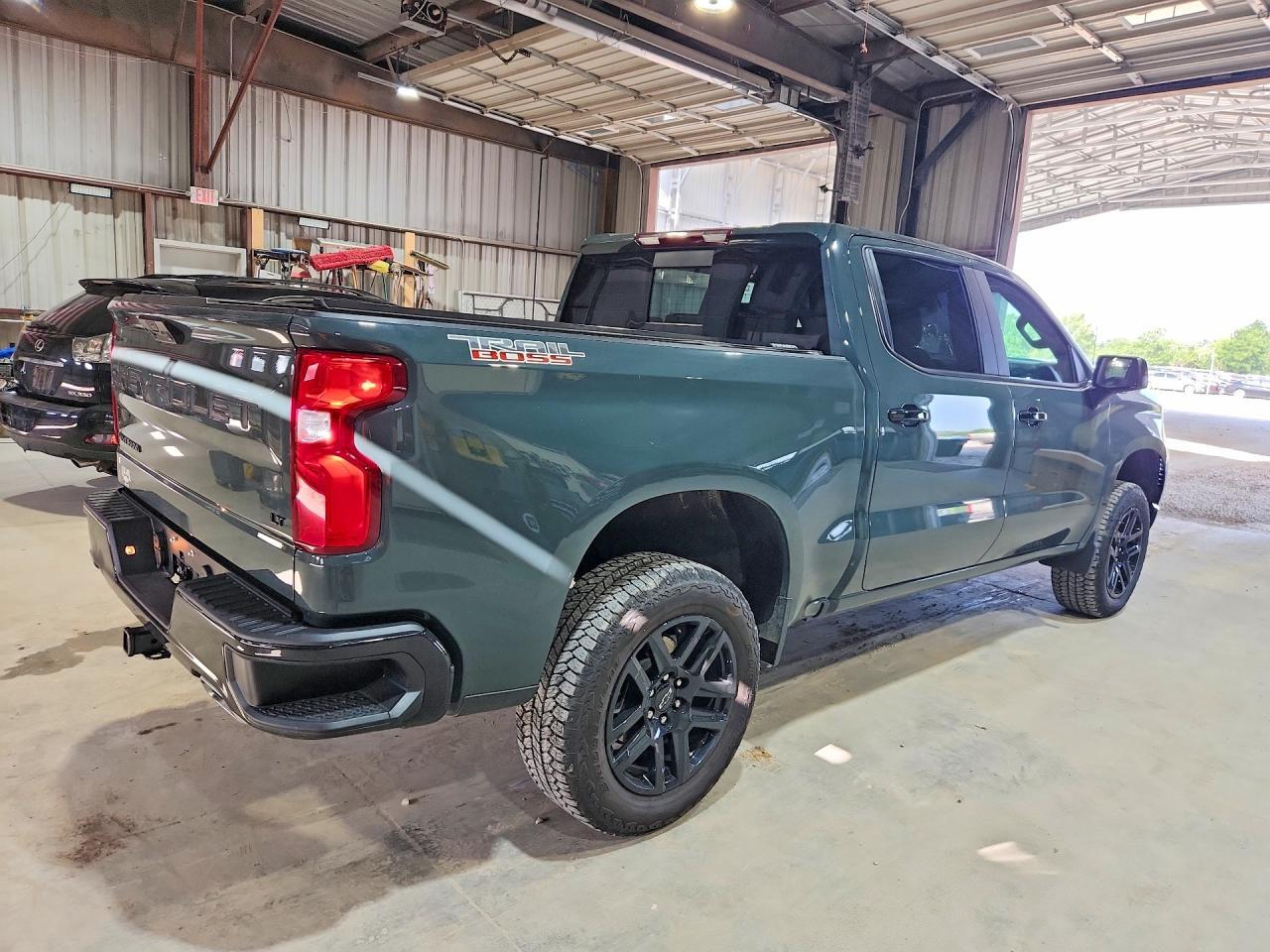 2025 Chevrolet Silverado K1500 Lt Trail Boss - Image 3