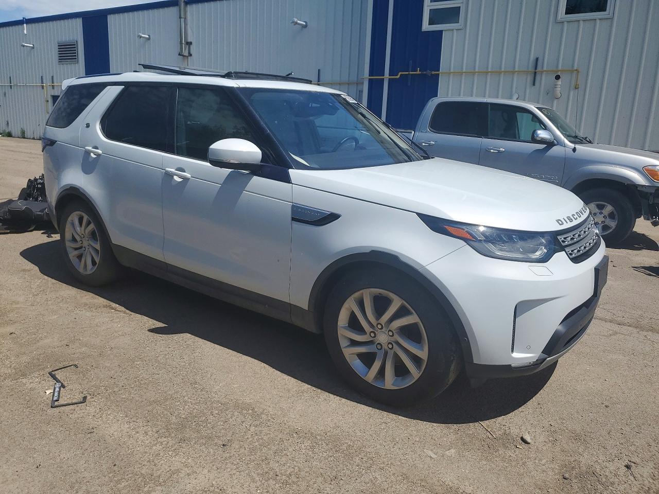 2017 Land Rover Discovery Hse - Image 4