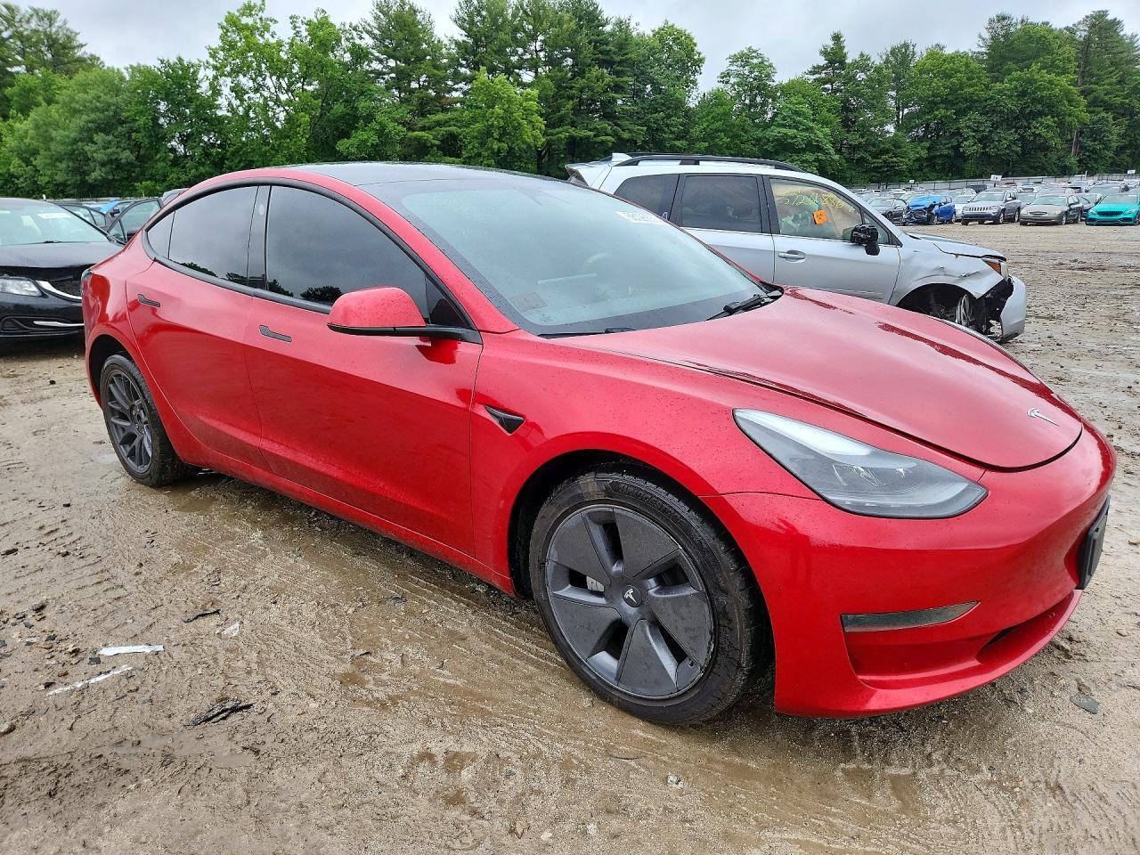2023 Tesla Model 3 - Фото 4