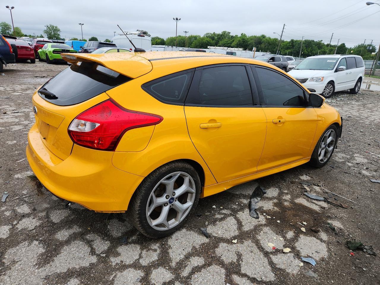 2013 Ford Focus St - Фото 3