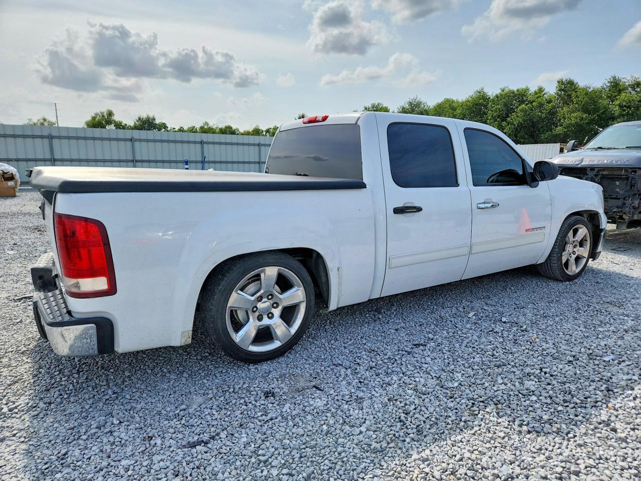 2012 GMC Sierra - Image 3