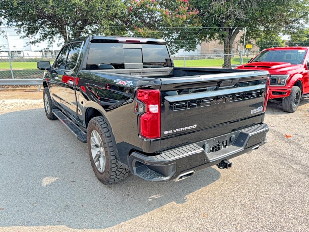 2021 Chevrolet Silverado K1500 High Country - Image 3