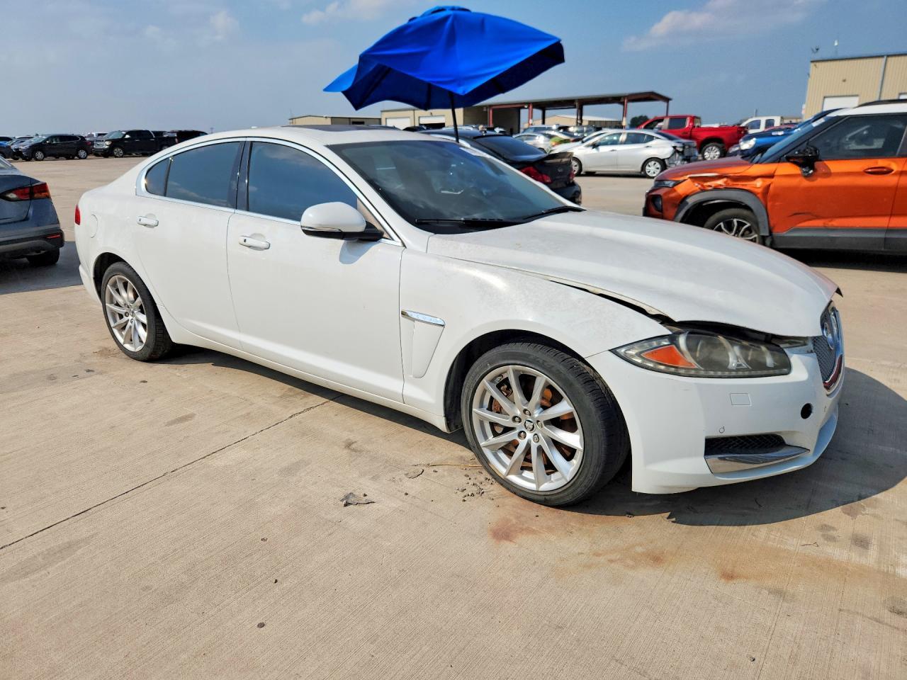 2013 Jaguar Xf - Image 4
