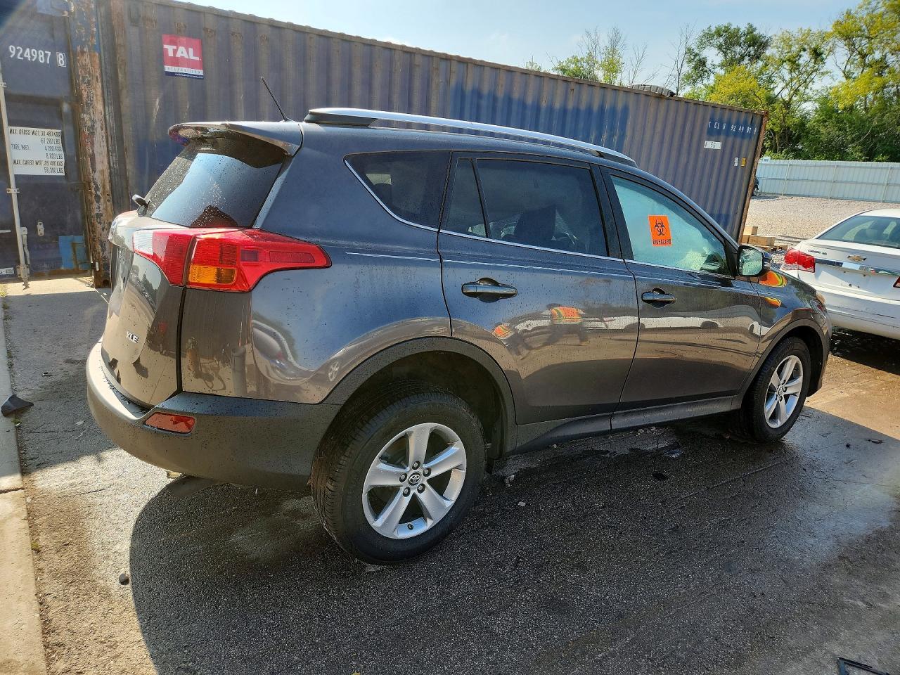 2015 Toyota Rav4 Xle - Image 3