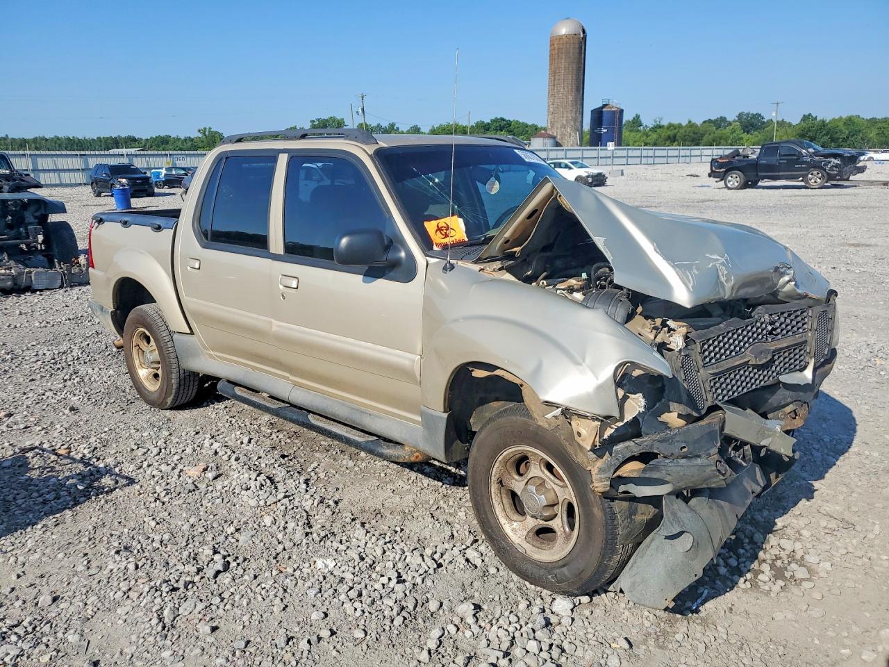 2005 Ford Explorer Sport Trac - Image 7