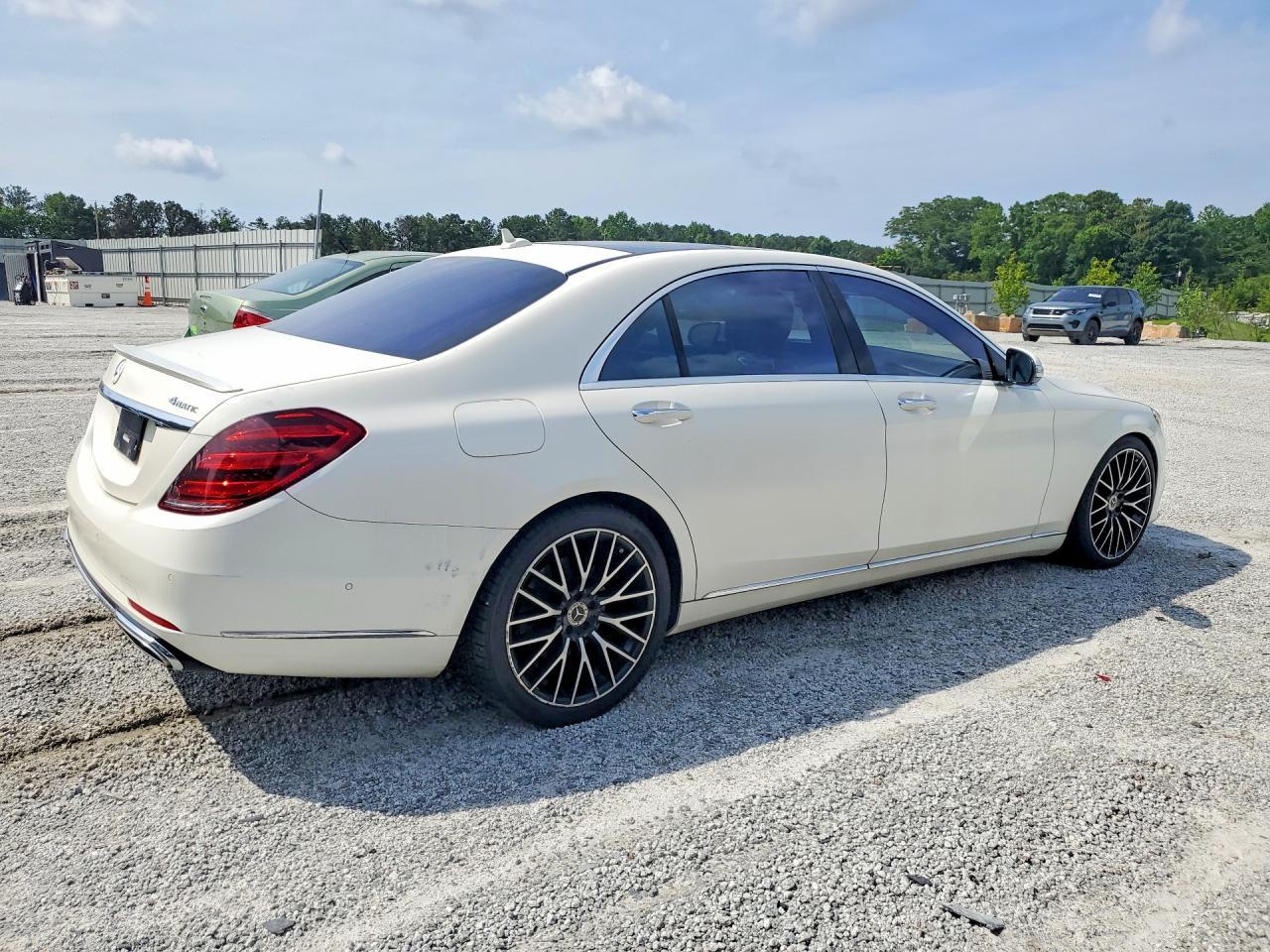 2019 Mercedes-Benz S 560 4Matic - Image 3