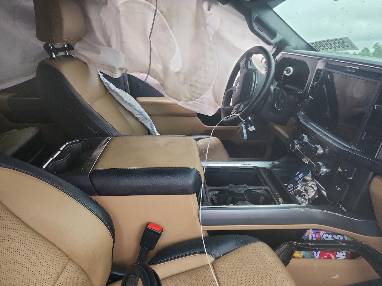 2025 Ford F250 Super Duty - Image 7