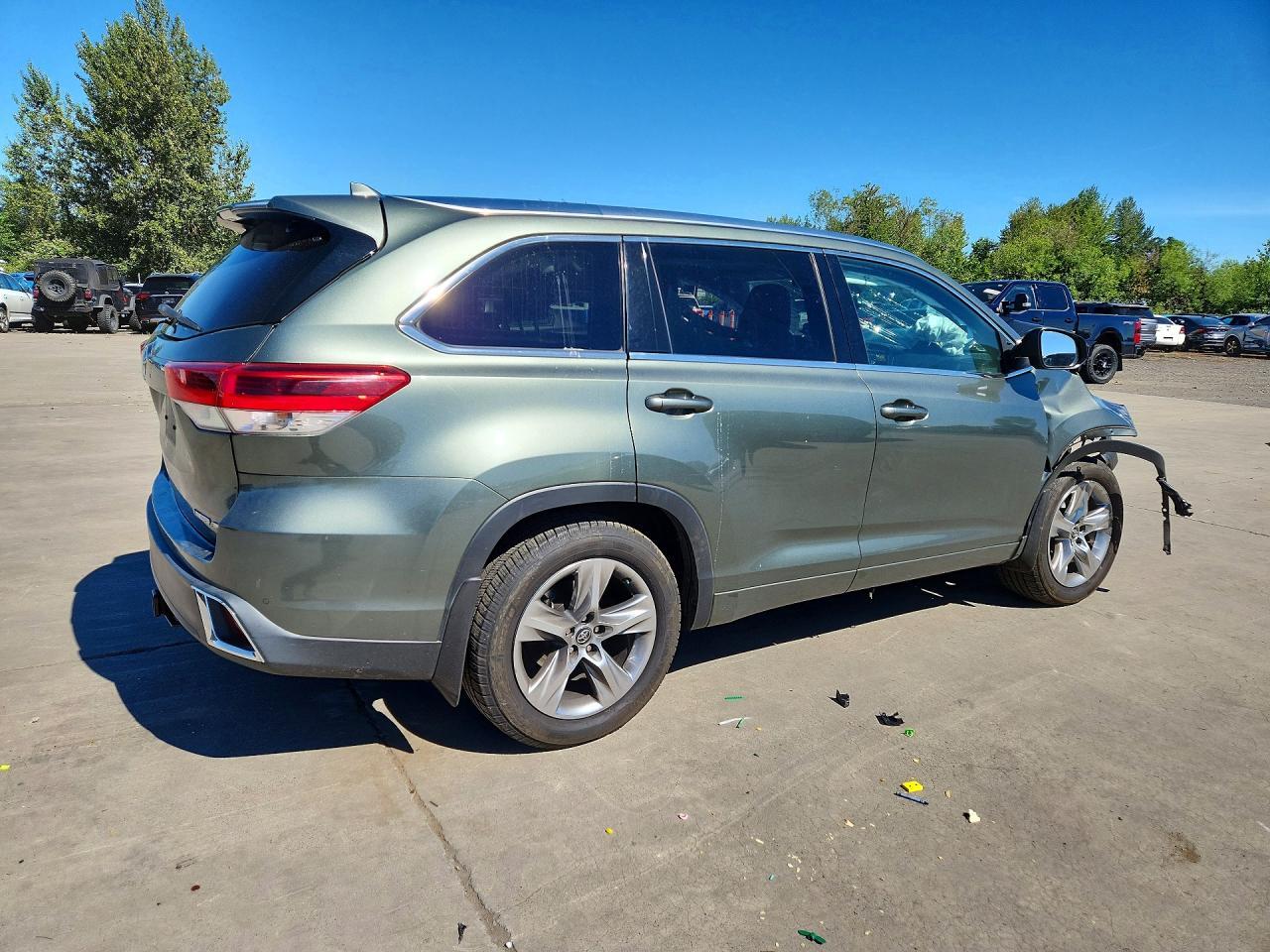 2017 Toyota Highlander Limited - Фото 3