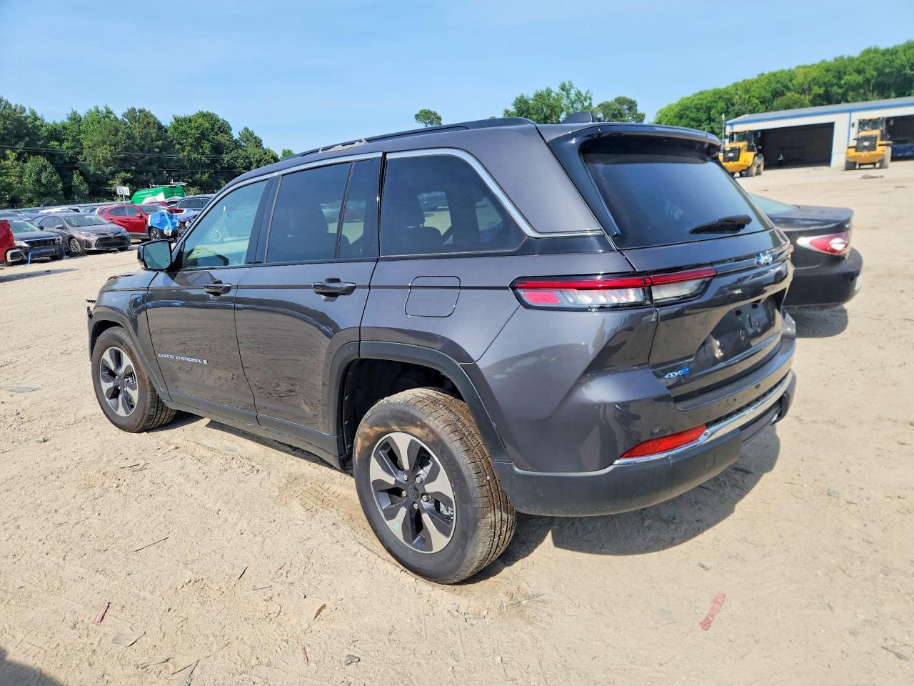 2024 Jeep Grand Cherokee Limited 4Xe - Image 2