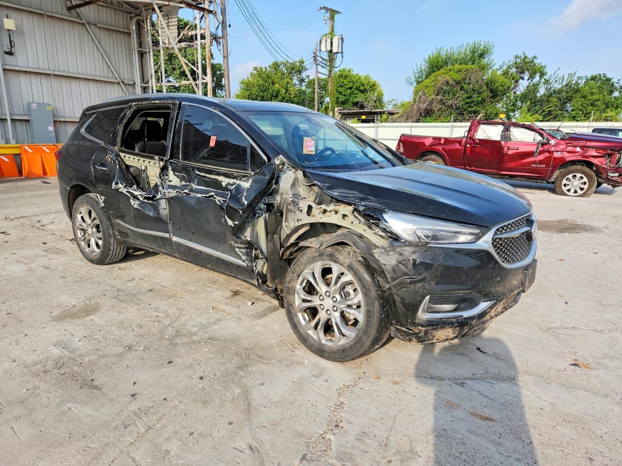 2021 Buick Enclave Avenir - Фото 4