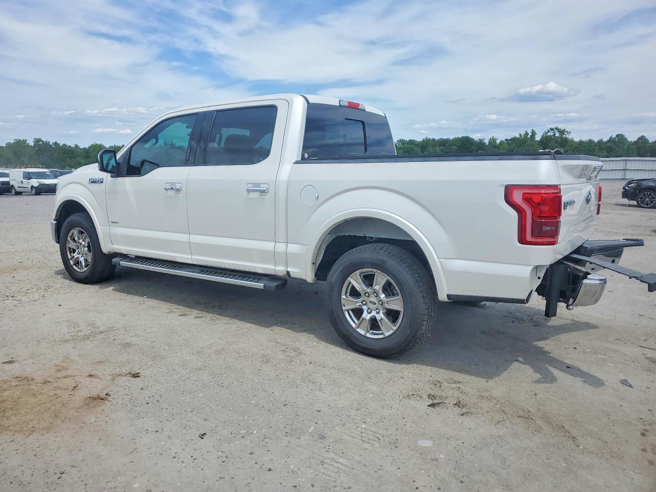 2017 Ford F150 Supercrew - Фото 2