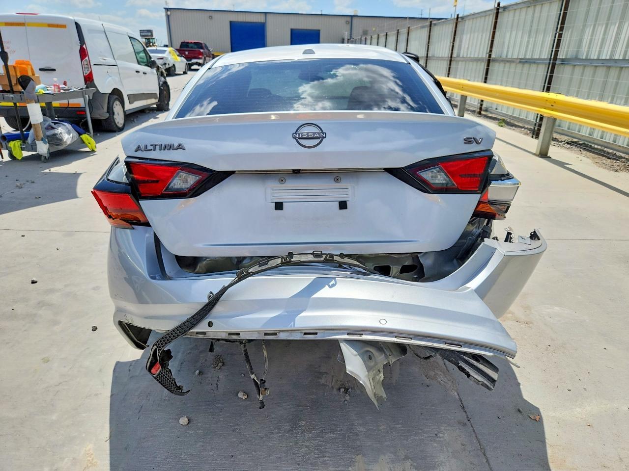 2024 Nissan Altima Sv - Image 6