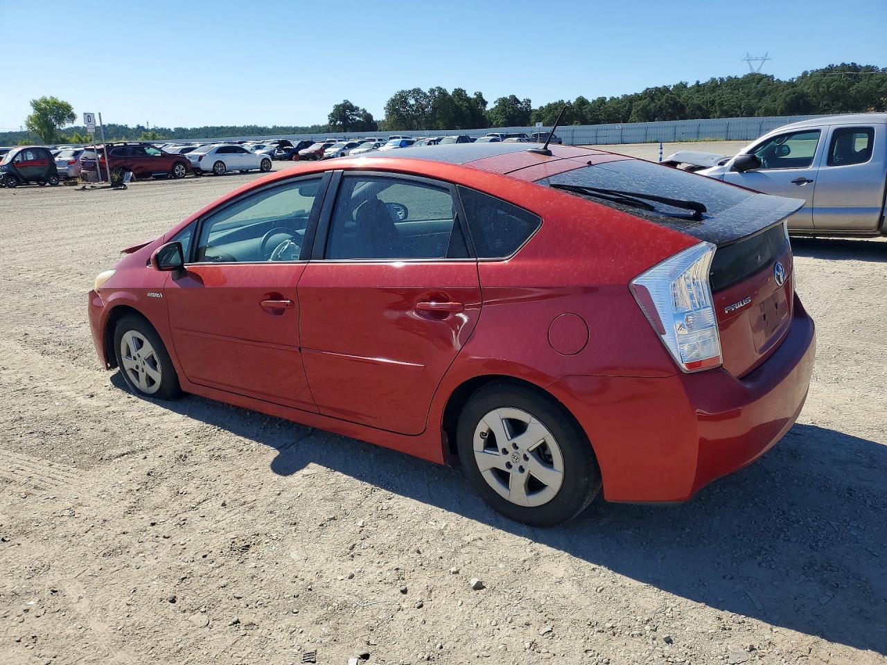 2010 Toyota Prius Iv - Image 2