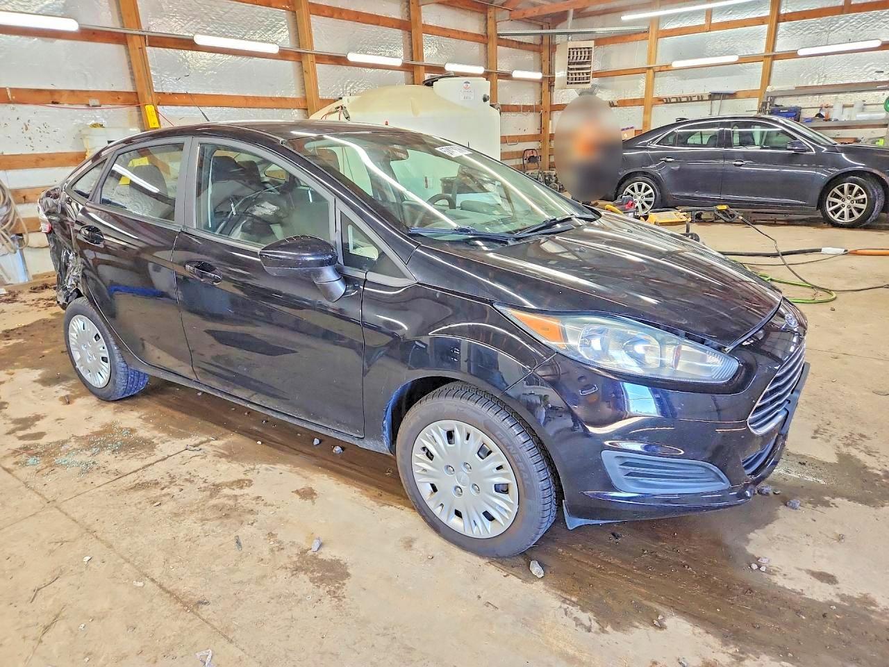 2018 Ford Fiesta S - Фото 4