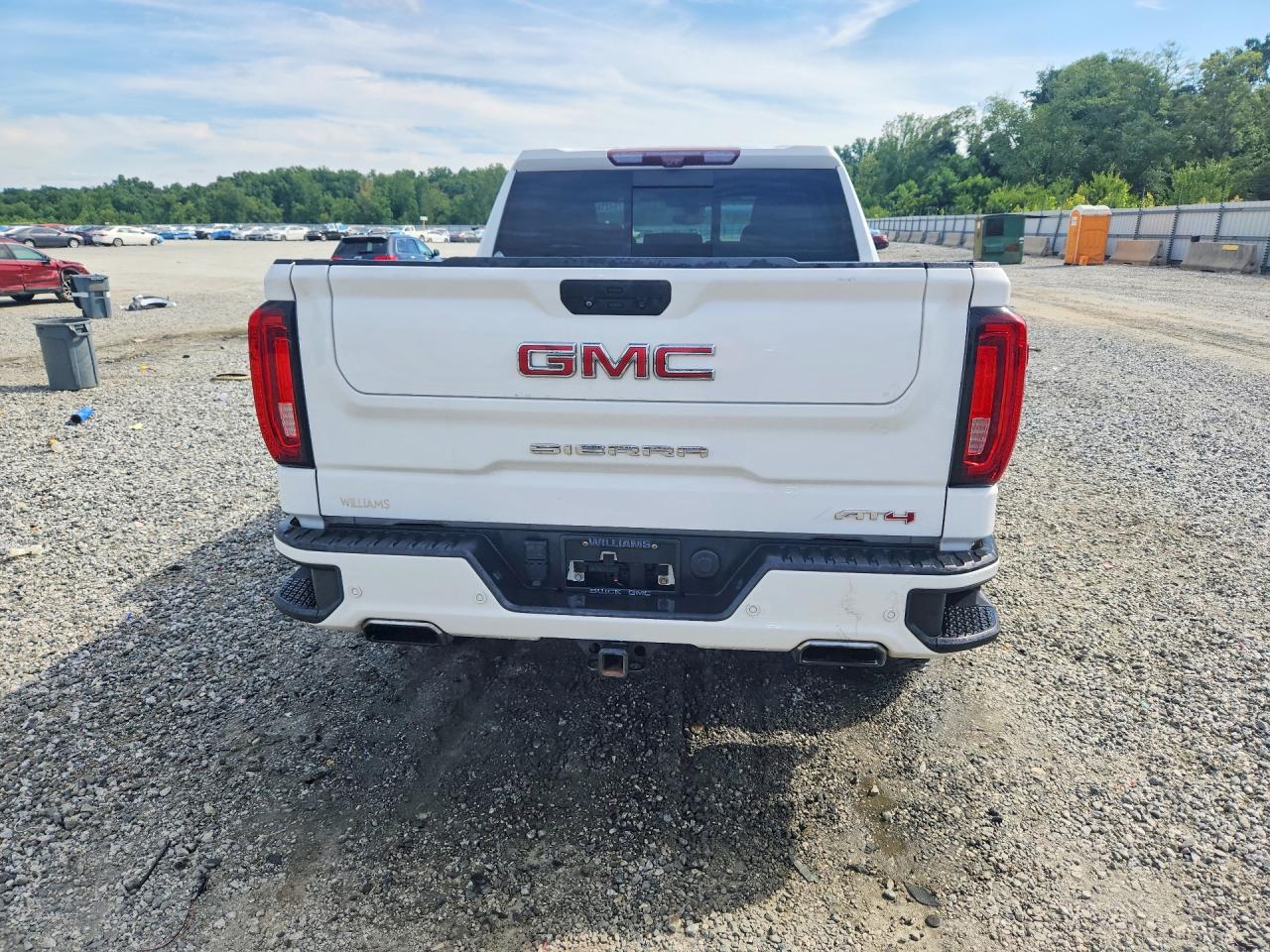 2020 GMC Sierra K1500 At4 - Фото 6