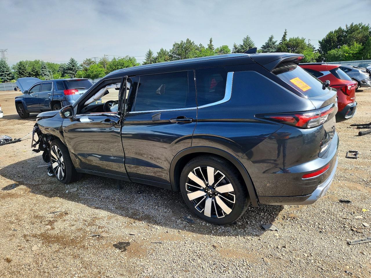 2025 Mitsubishi Outlander Sel - Фото 2