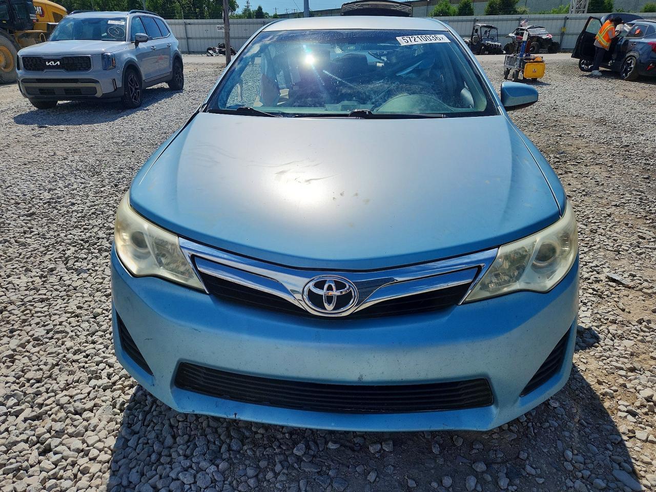 2012 Toyota Camry Le - Image 5
