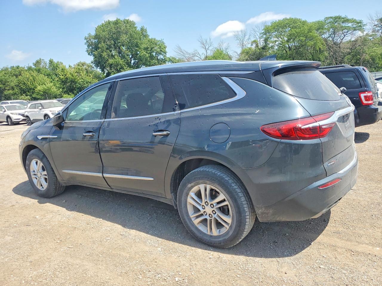 2019 Buick Enclave Essence - Image 2