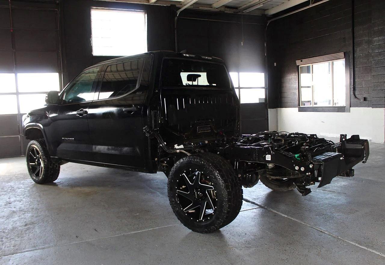 2024 Toyota Tundra Sr5 - Image 4