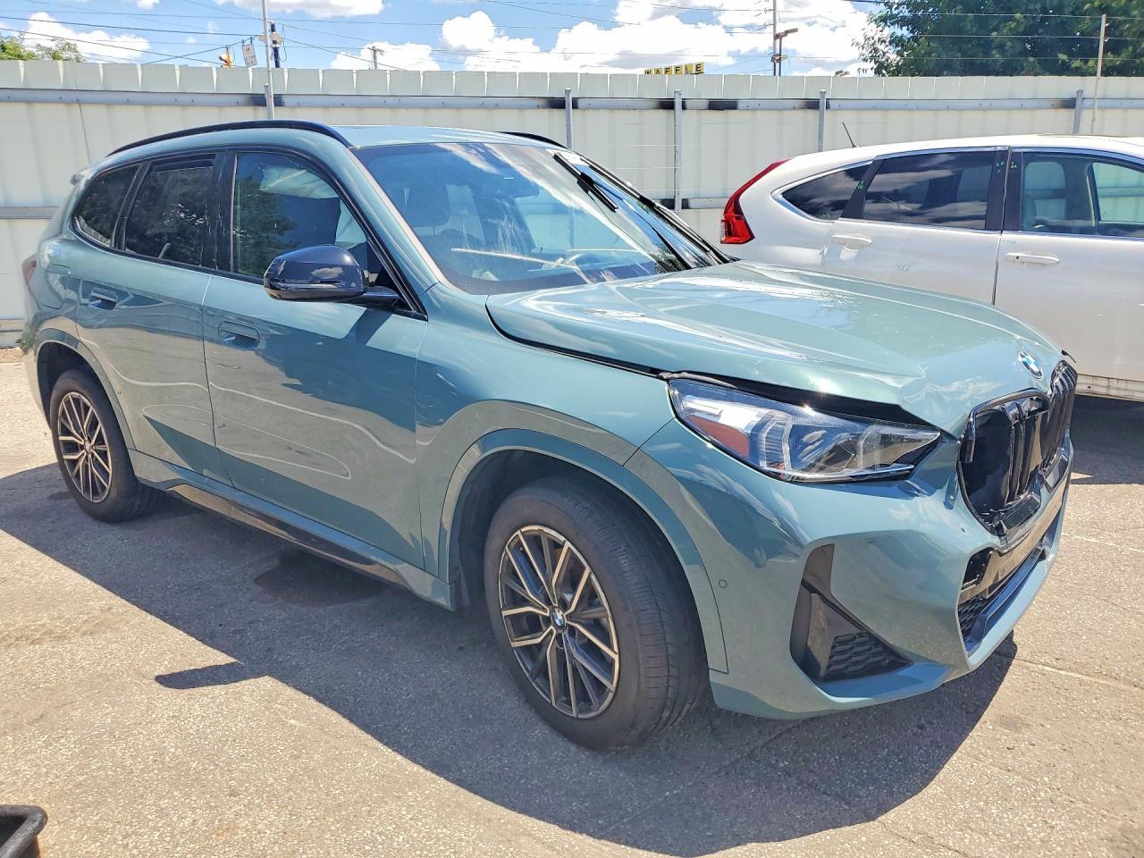 2023 BMW X1 xDrive28I - Image 4