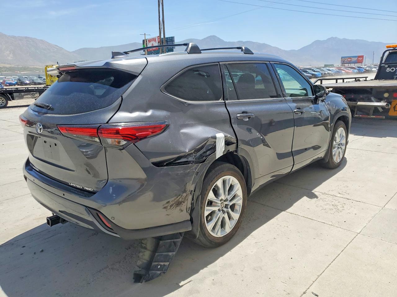 2021 Toyota Highlander Limited - Фото 3