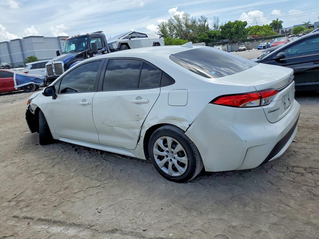 2020 Toyota Corolla - Image 2