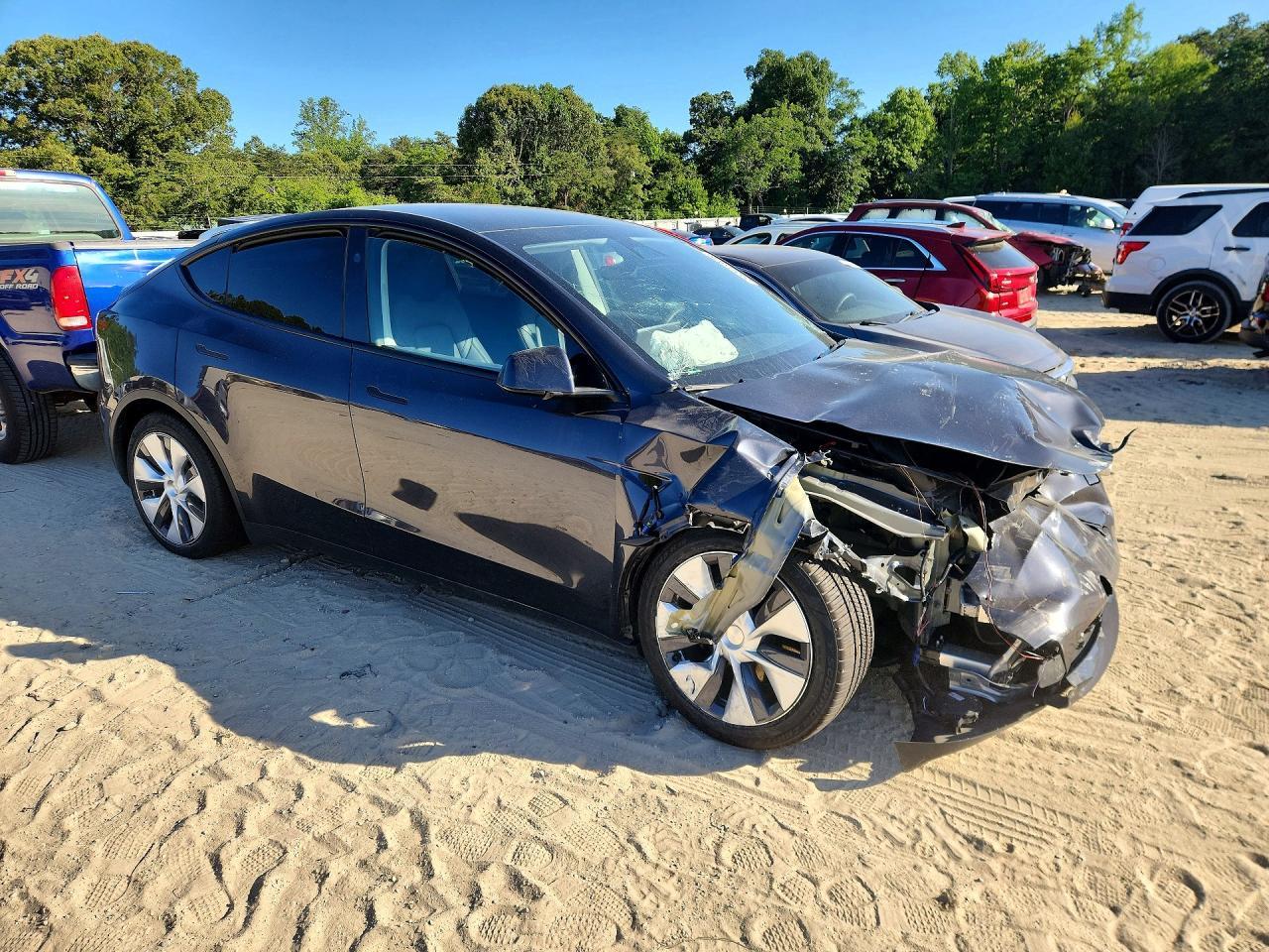 2024 Tesla Model Y - Фото 4
