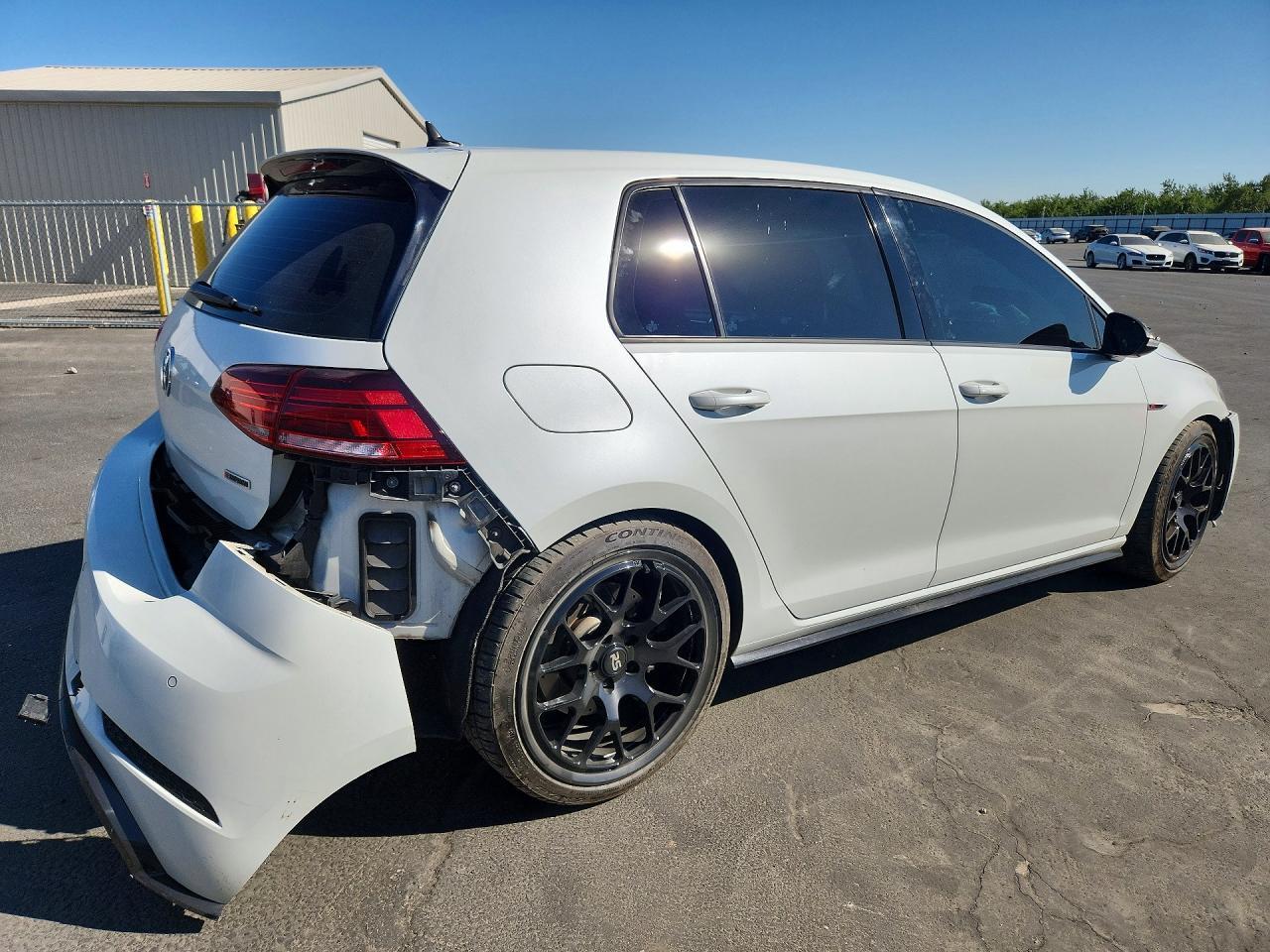 2019 Volkswagen Golf R - Фото 3
