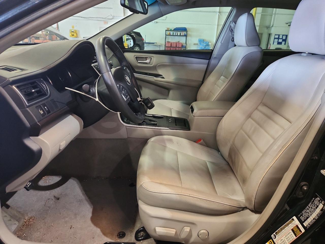 2016 Toyota Camry Xle - Image 7