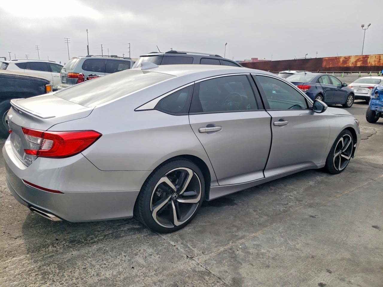 2020 Honda Accord Sport - Фото 3