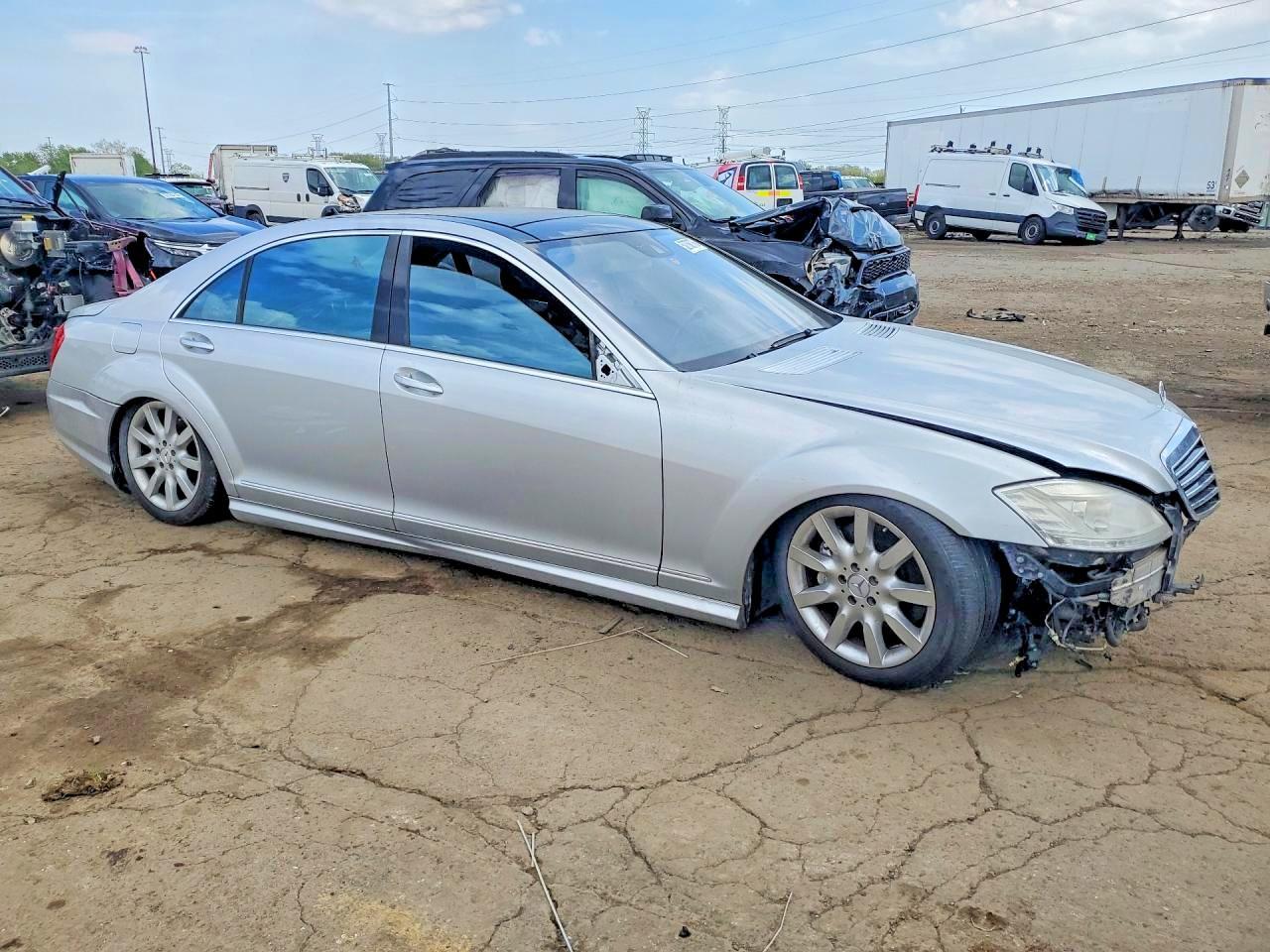 2013 Mercedes-Benz S 550 4Matic - Фото 4