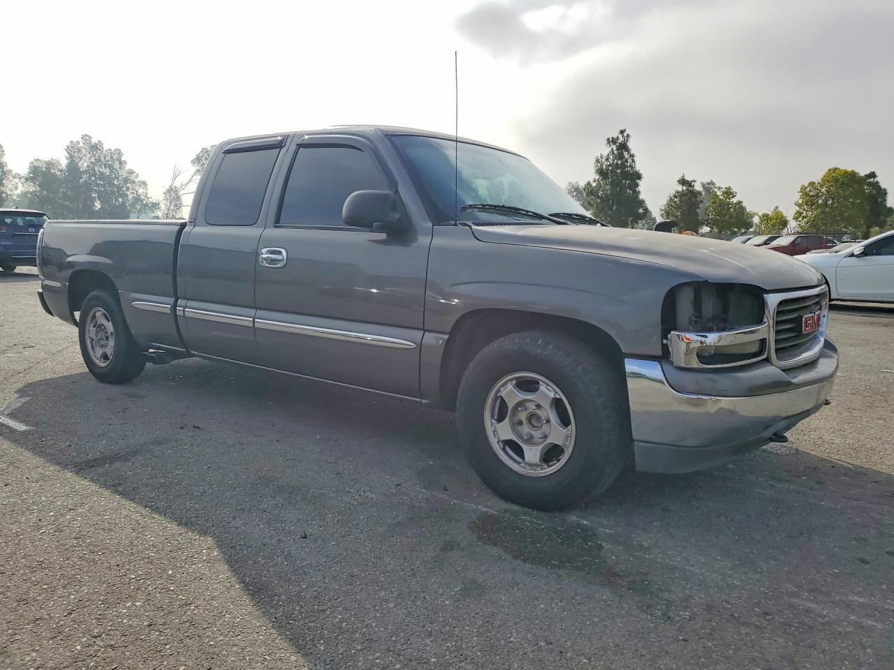 2000 GMC New Sierra C1500 - Image 4