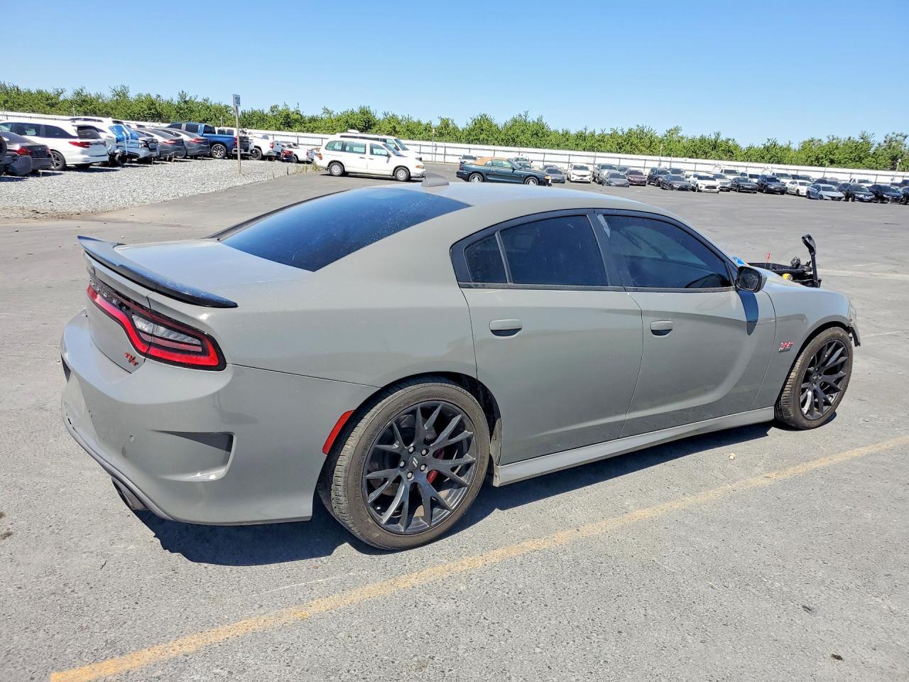 2018 Dodge Charger R - Image 3