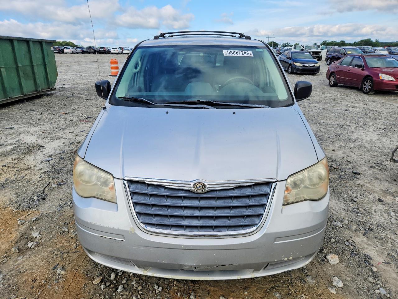 2008 Chrysler Town & Country Lx - Фото 5