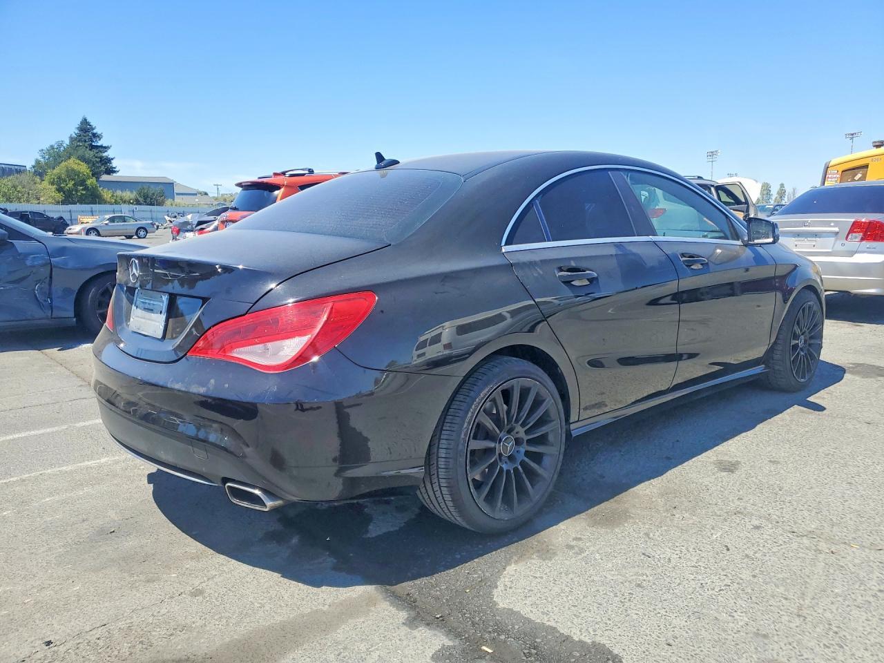 2014 Mercedes-Benz Cla 250 - Фото 3