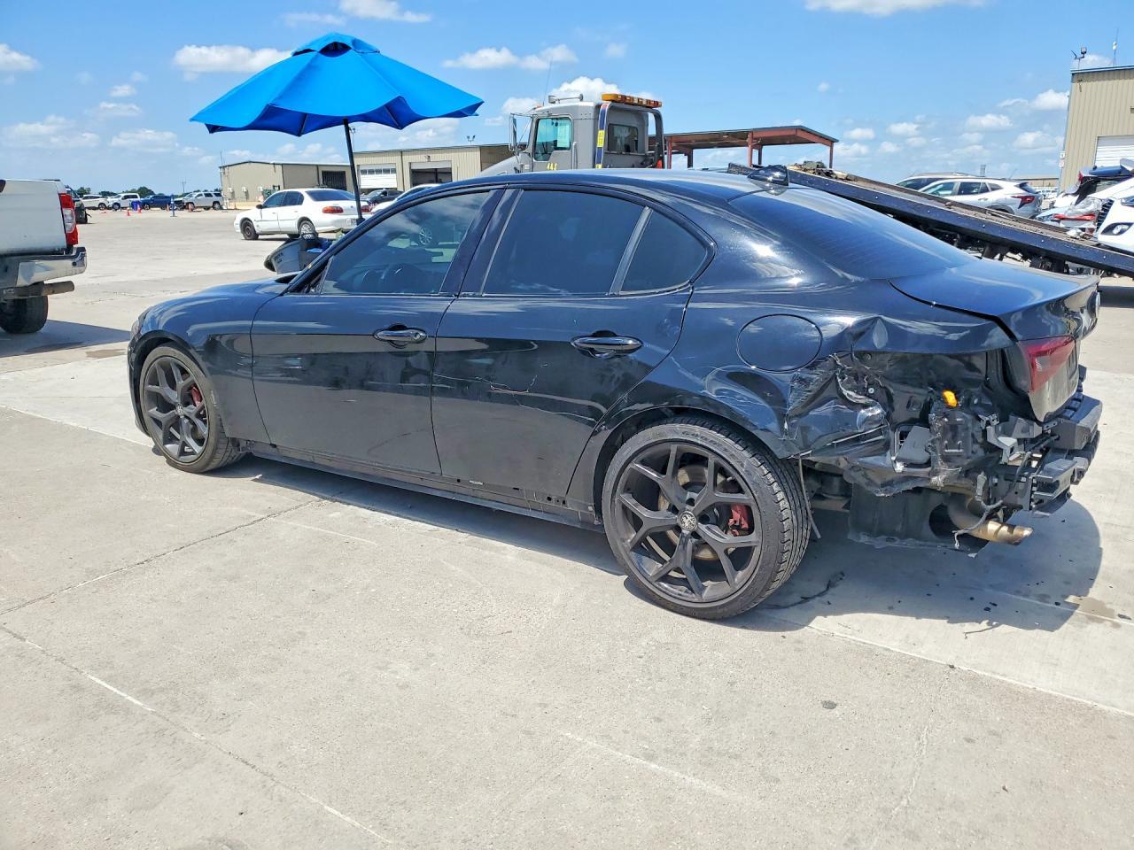 2019 Alfa Romeo Giulia - Image 2