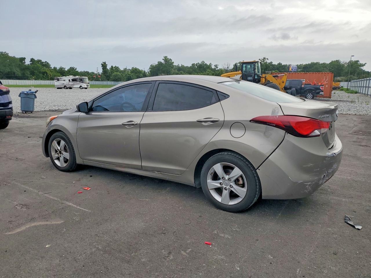 2013 Hyundai Elantra Gls - Фото 2