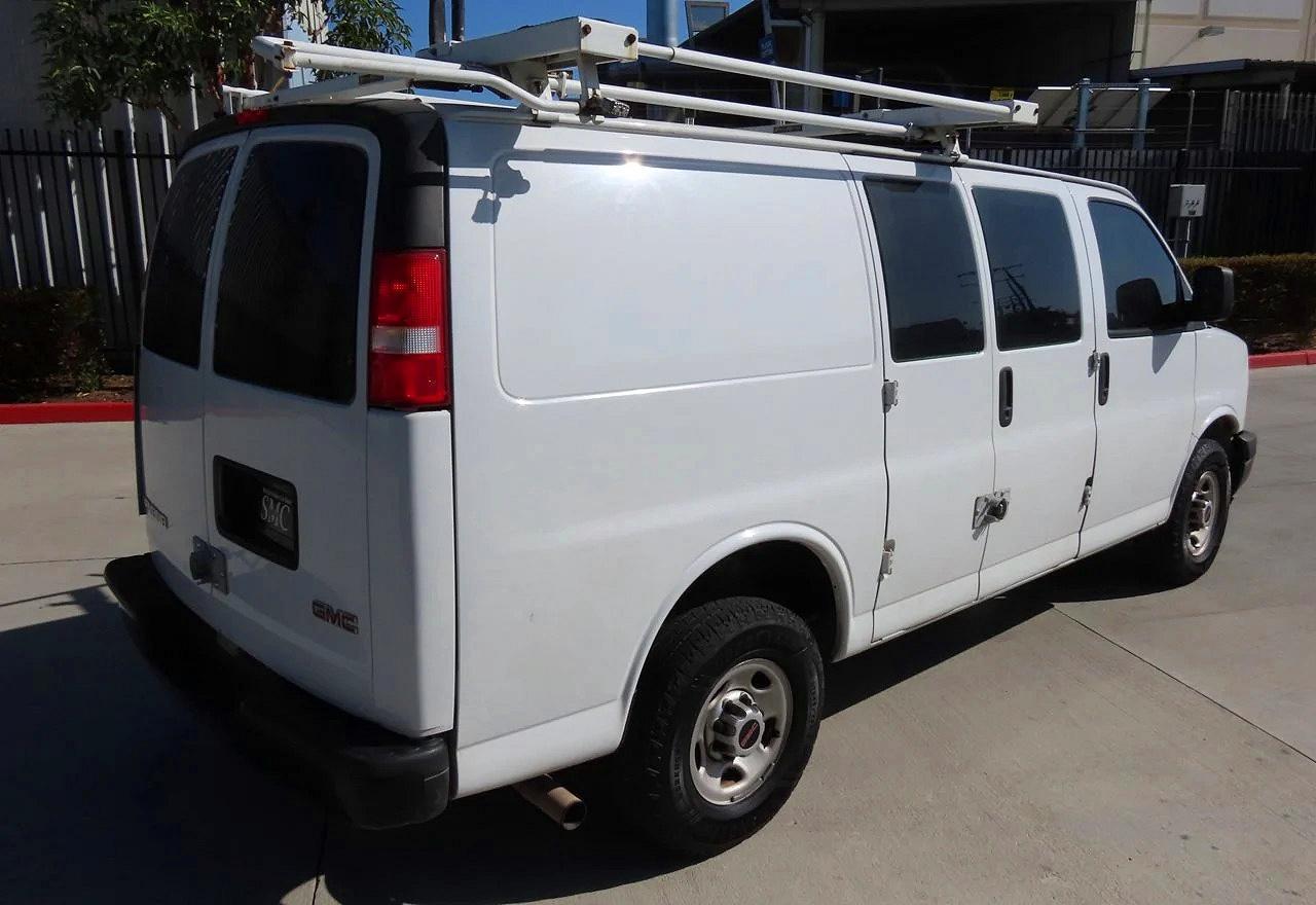 2020 GMC Savana G2500 - Image 3