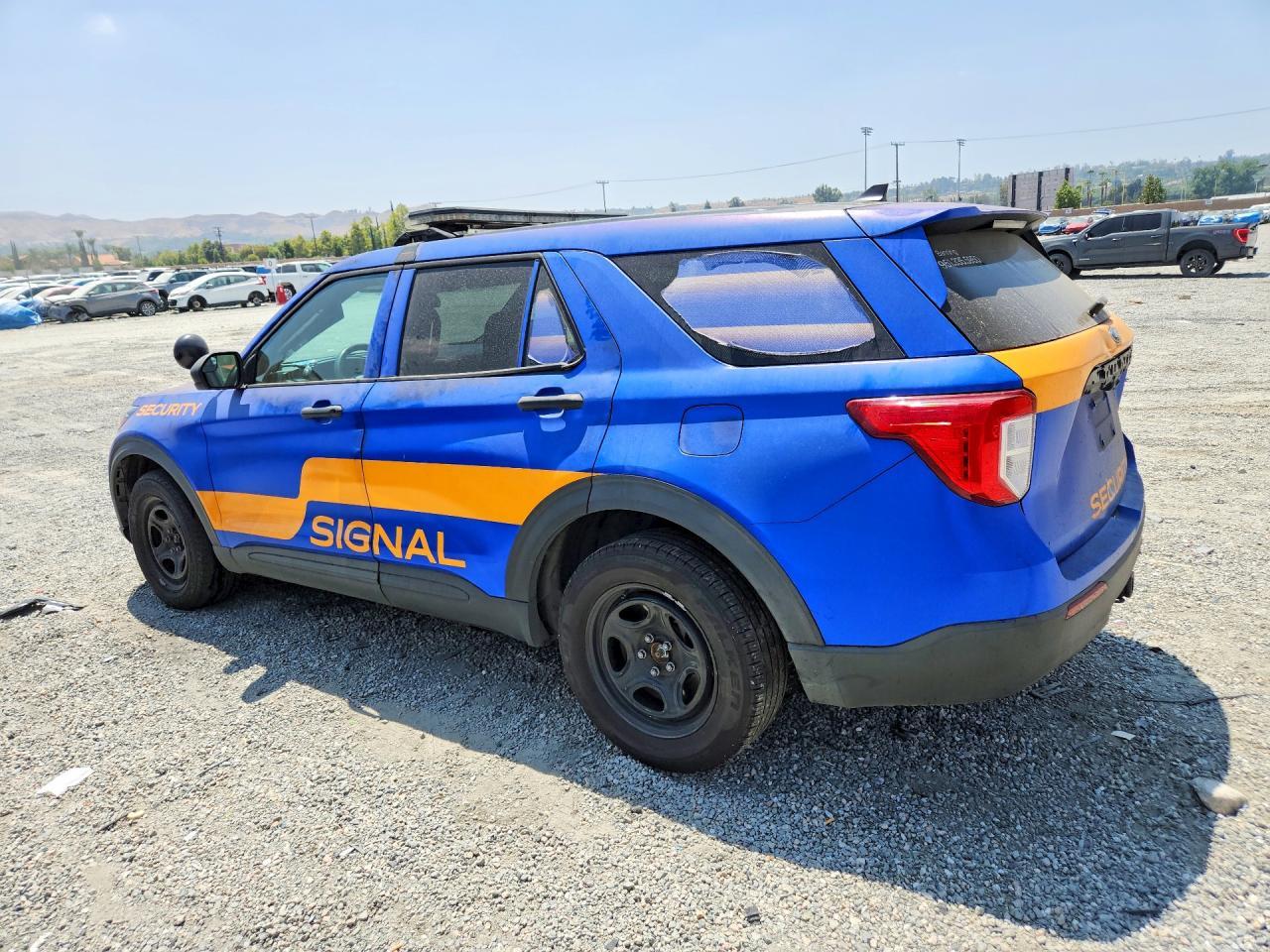 2021 Ford Explorer - Фото 2
