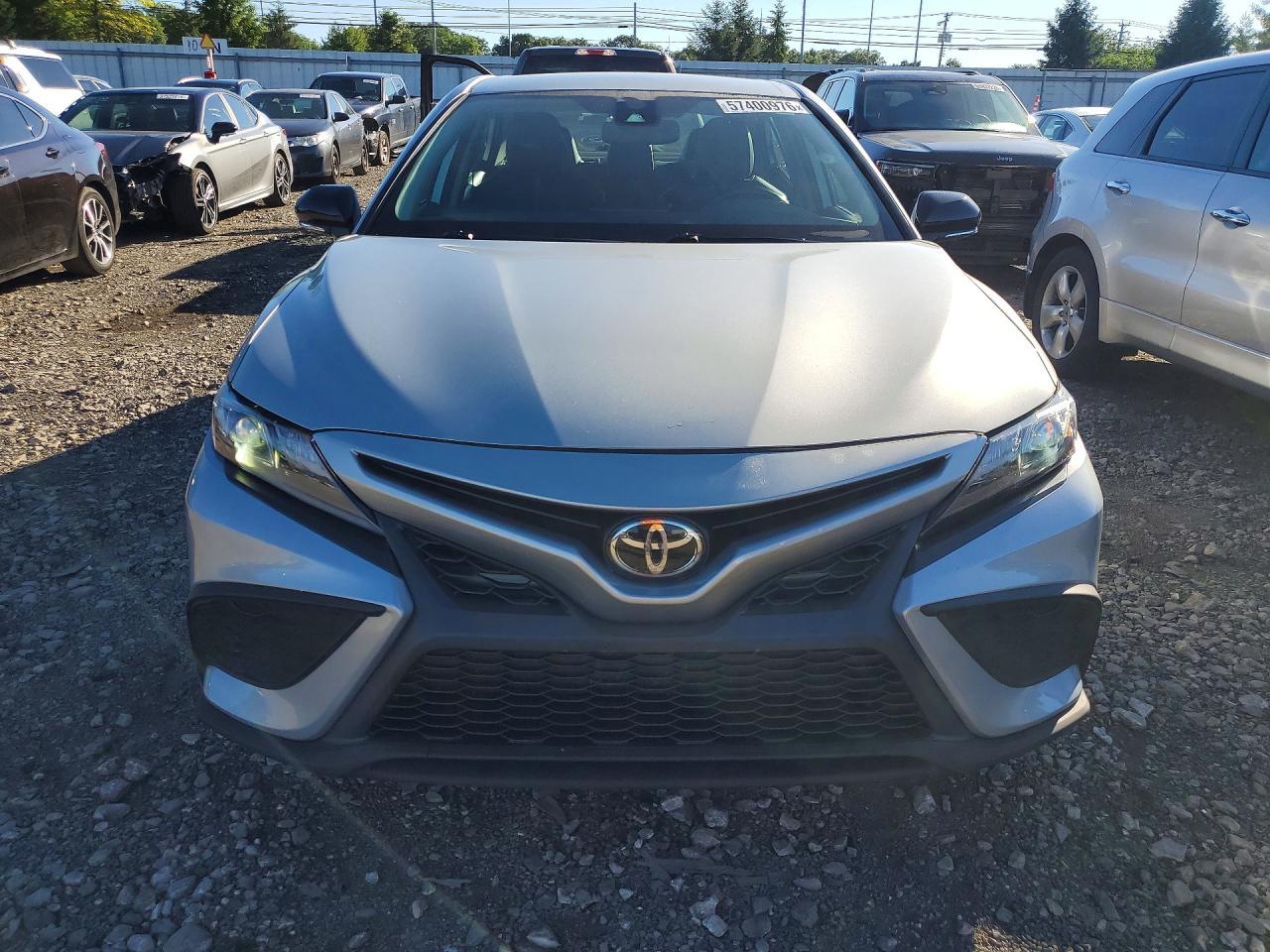 2021 Toyota Camry Se Nightshade - Image 5