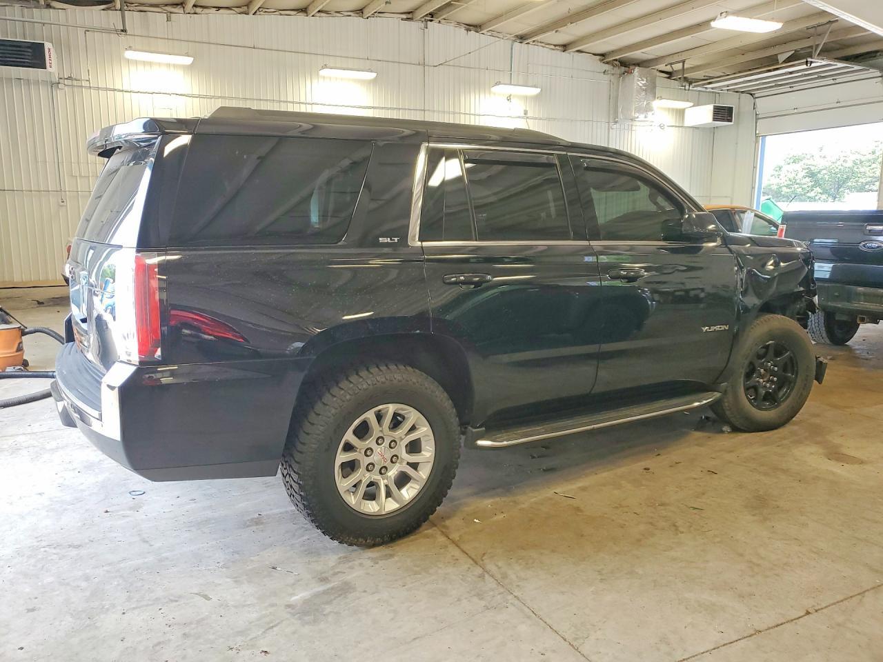2018 GMC Yukon Slt - Фото 3