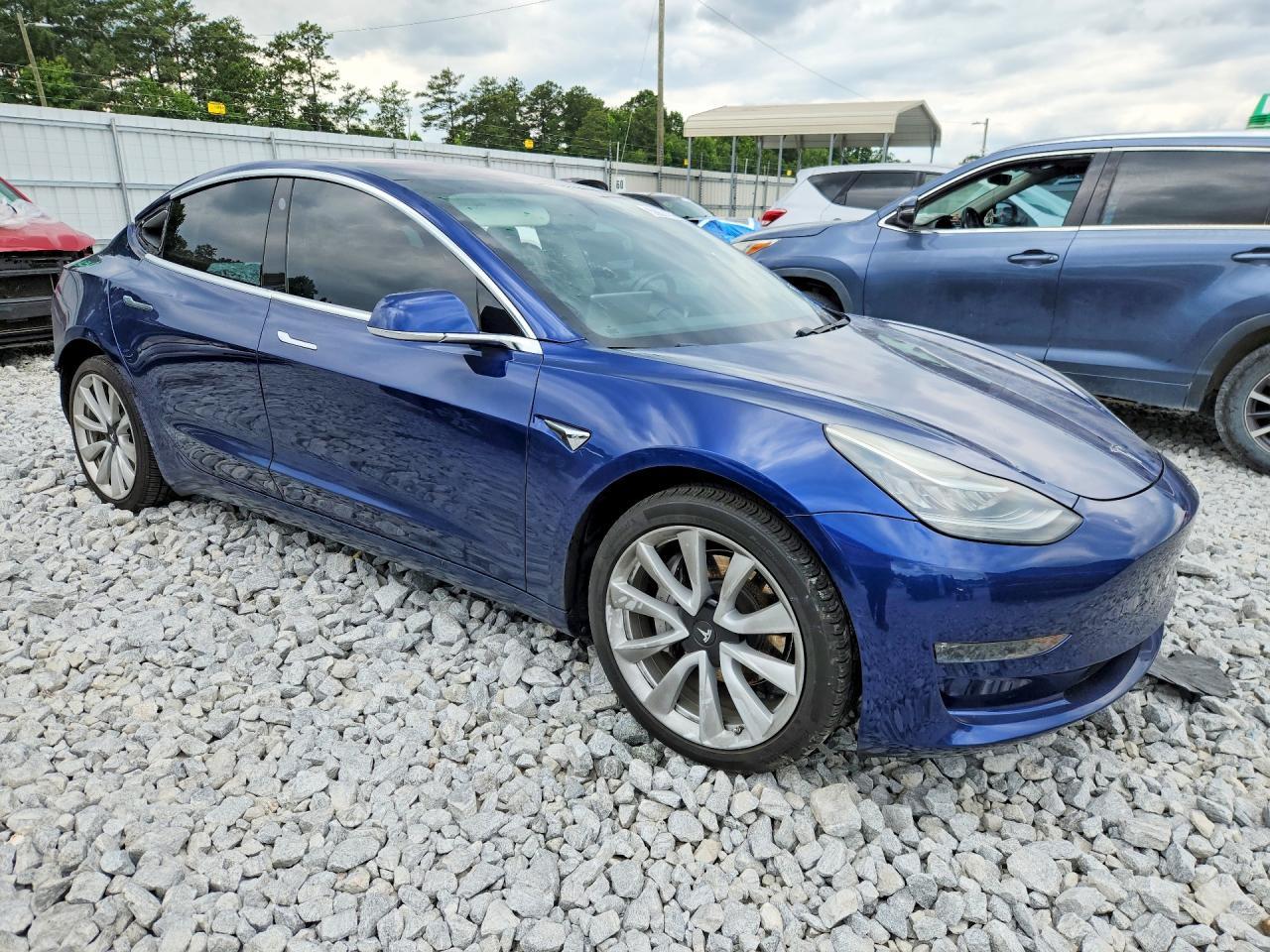 2018 Tesla Model 3 - Image 4
