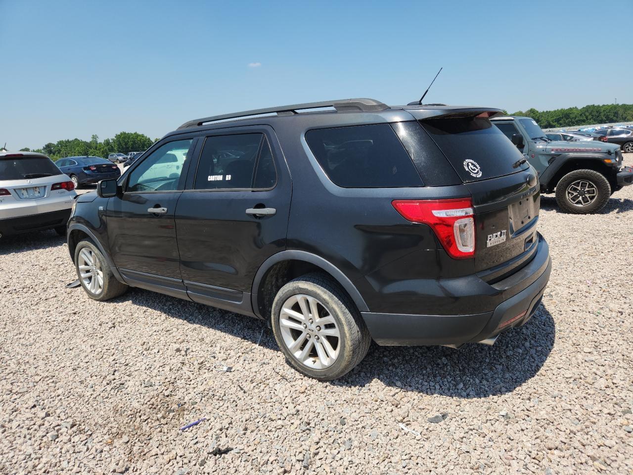 2015 Ford Explorer - Фото 2