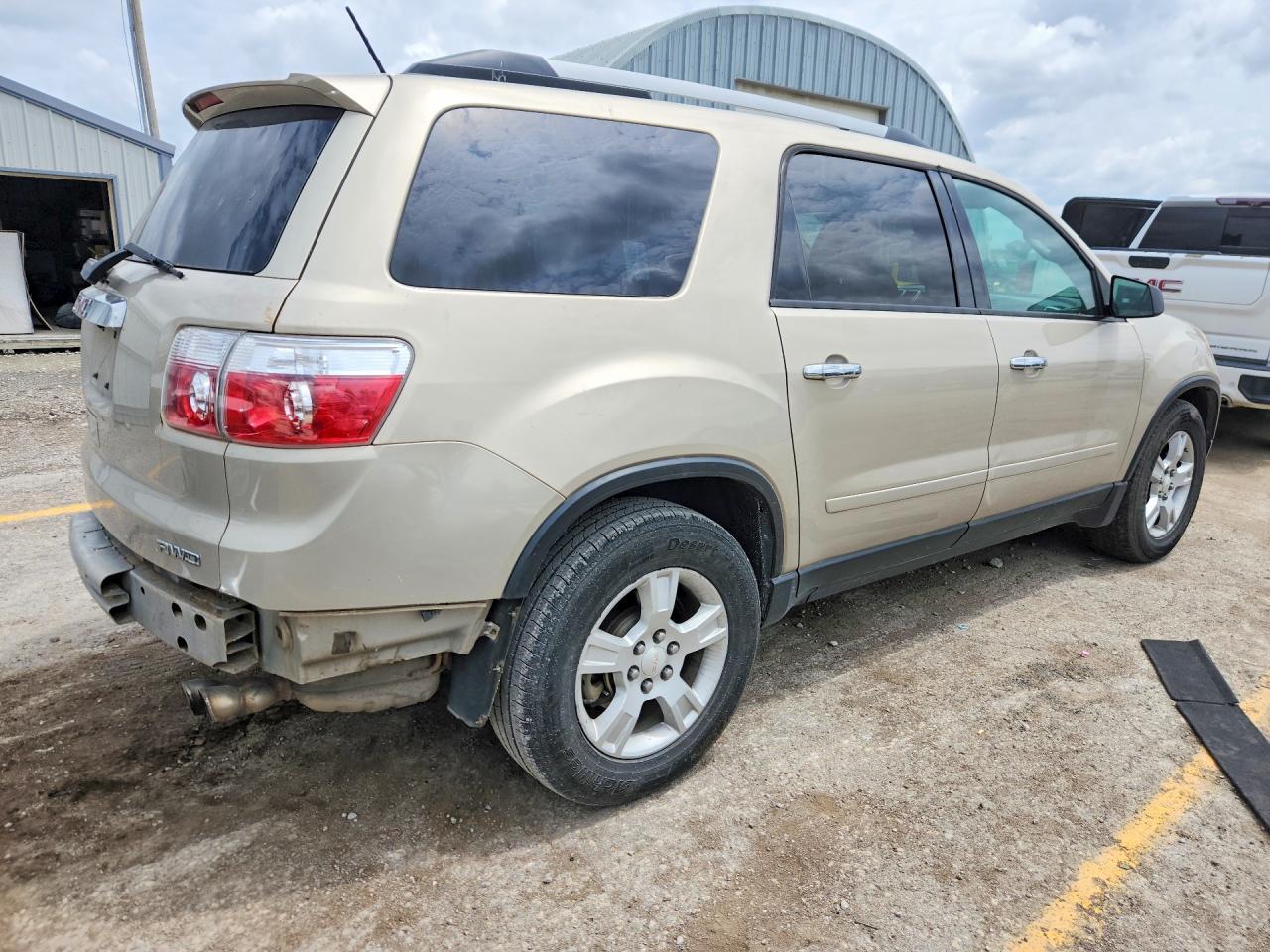 2010 GMC Acadia Sle - Image 3