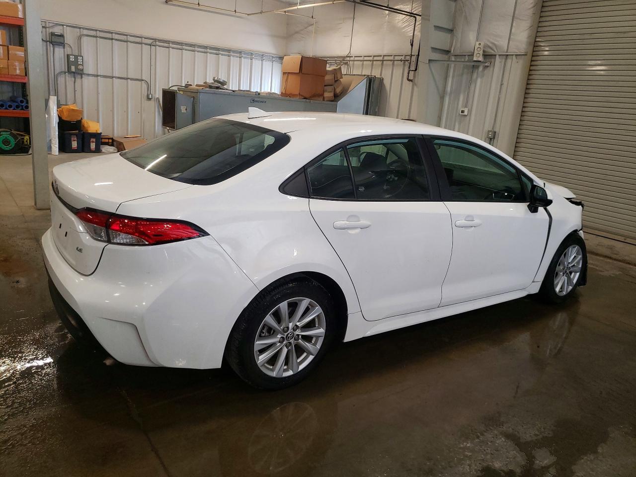 2024 Toyota Corolla Le - Фото 3