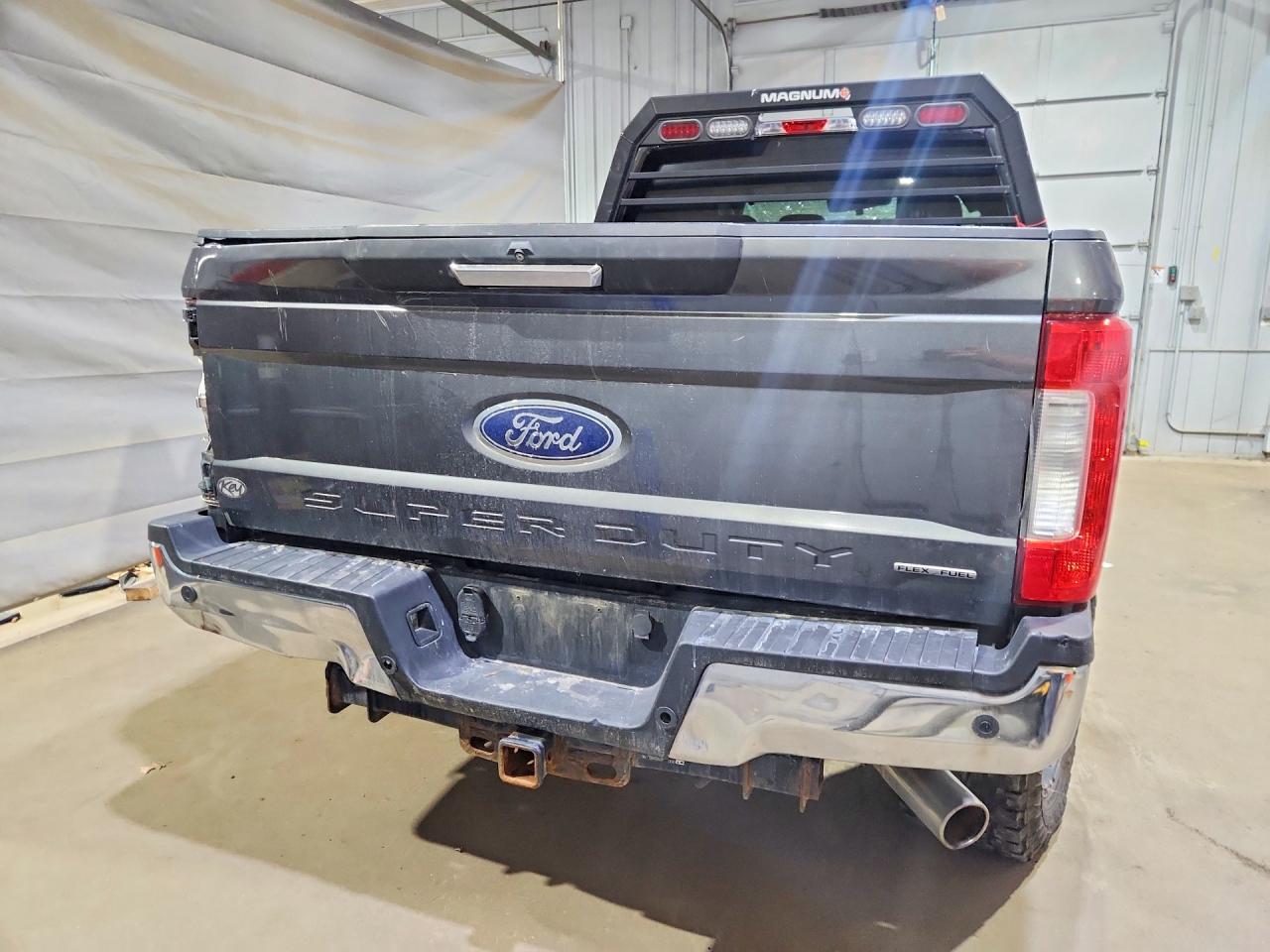 2017 Ford F250 Super Duty - Image 6