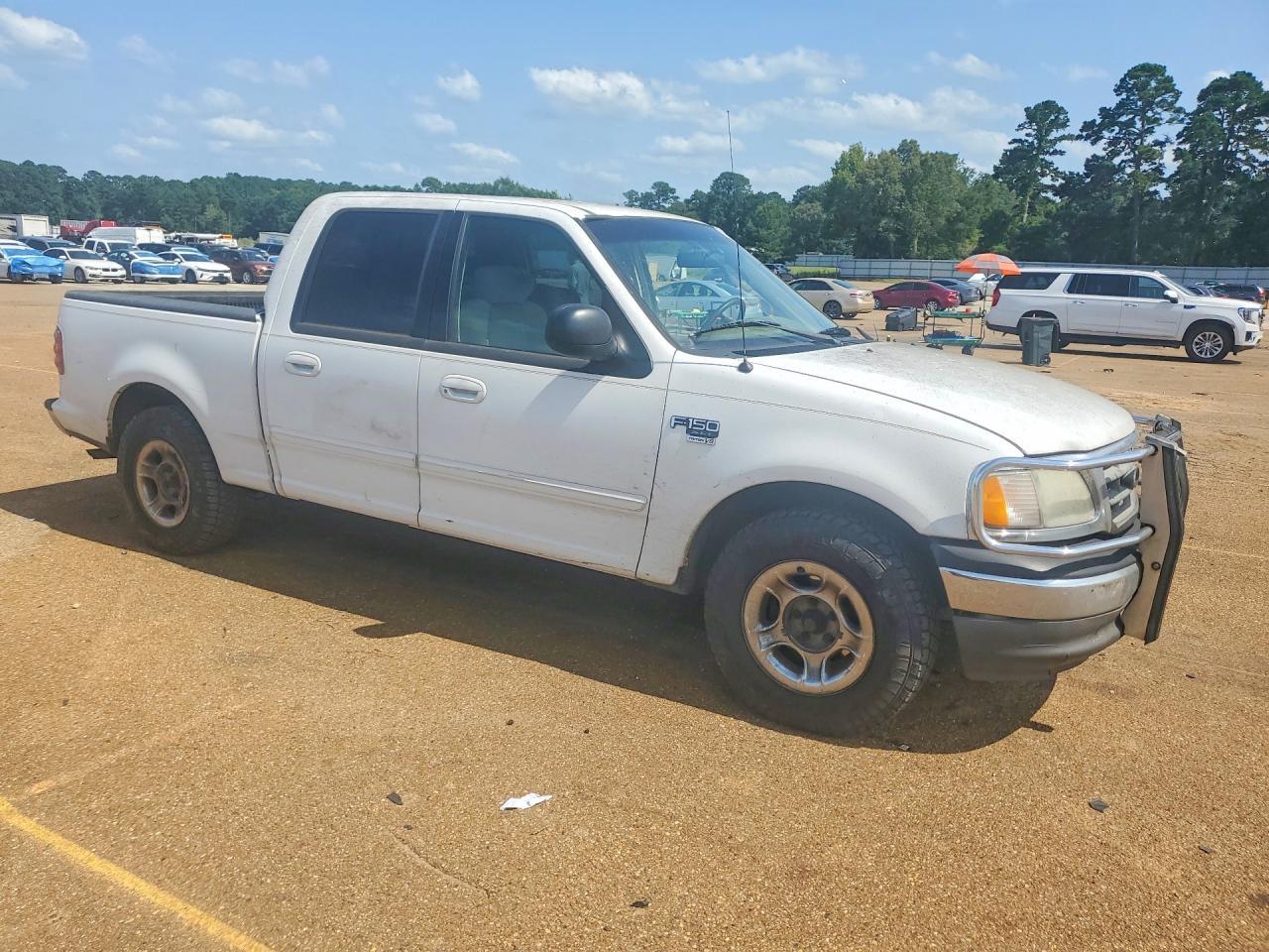 2003 Ford F150 Supercrew - Image 4