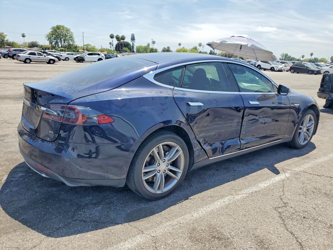 2015 Tesla Model S 85 - Фото 3